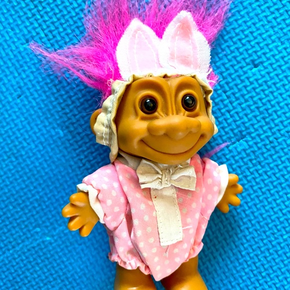 EASTER BUNNY TROLL DOLL - Picture 2 of 4